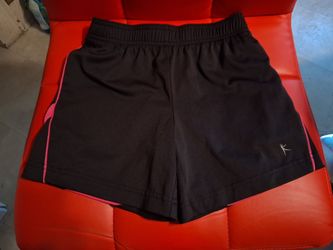 Girls Danskin NOW Shorts - Size S/CH (6-6X)