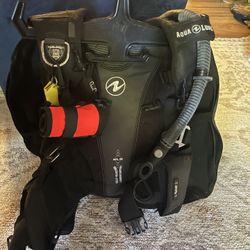 Aqua Lung Buoyancy Compensator
