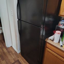 Whirlpool refrigerator 