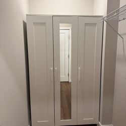 IKEA BRIMNES Wardrobe w/ 3 doors,