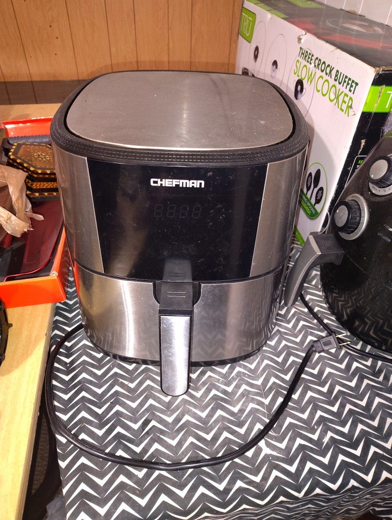 Air Fryer (Large Family Size)