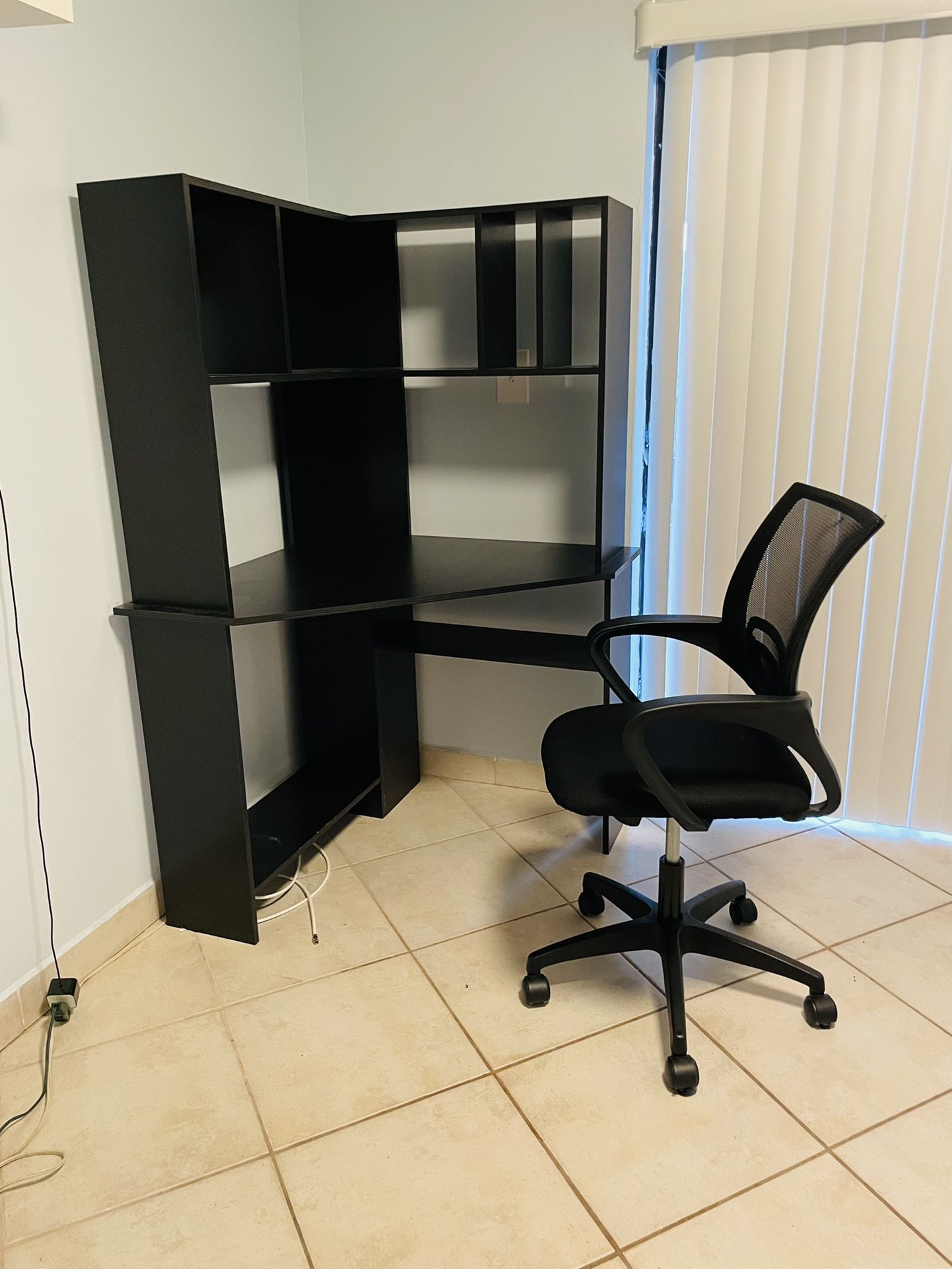 Corner Desk And Chair