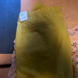 (Xl in woman’s )Standard Fit Tapered Leg Pants