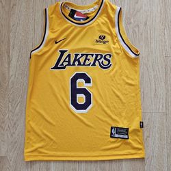 New Lebron James Lakers Basketball Jersey Size Medium