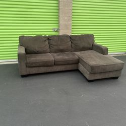 ✨ Cozy Brown Sectional w/ Chaise — Comfortable & Affordable!