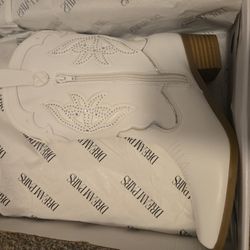 New Girl Boots Size 5 