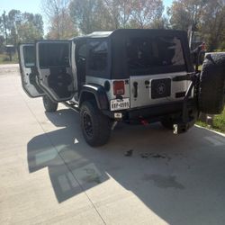 2010 Jeep Wrangler 3.8  Miles 156 $12800 