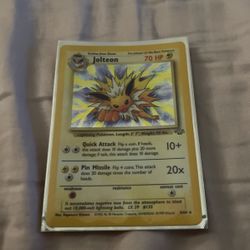 Rare Old jolteon card