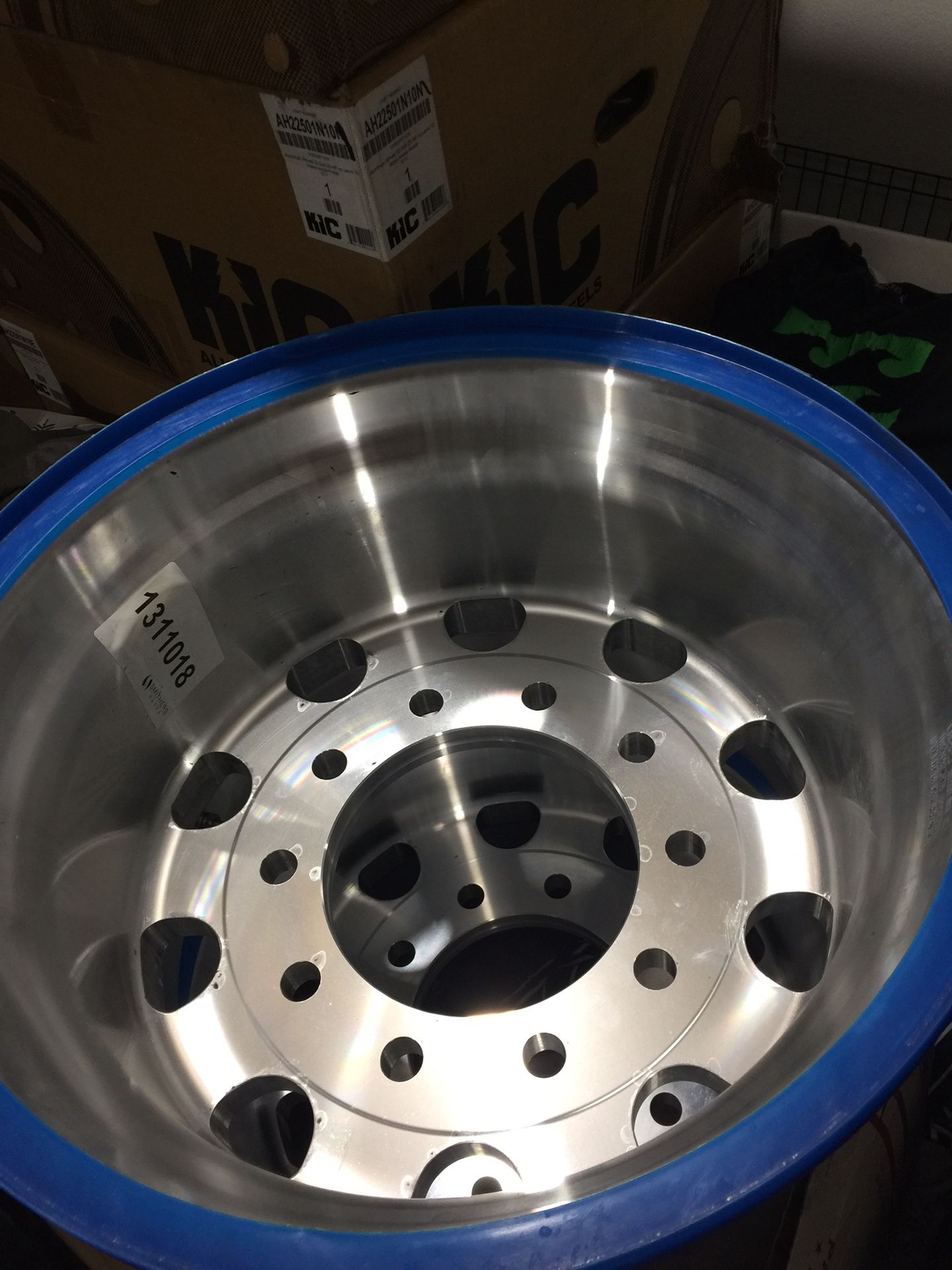 Semi truck trailer wheels