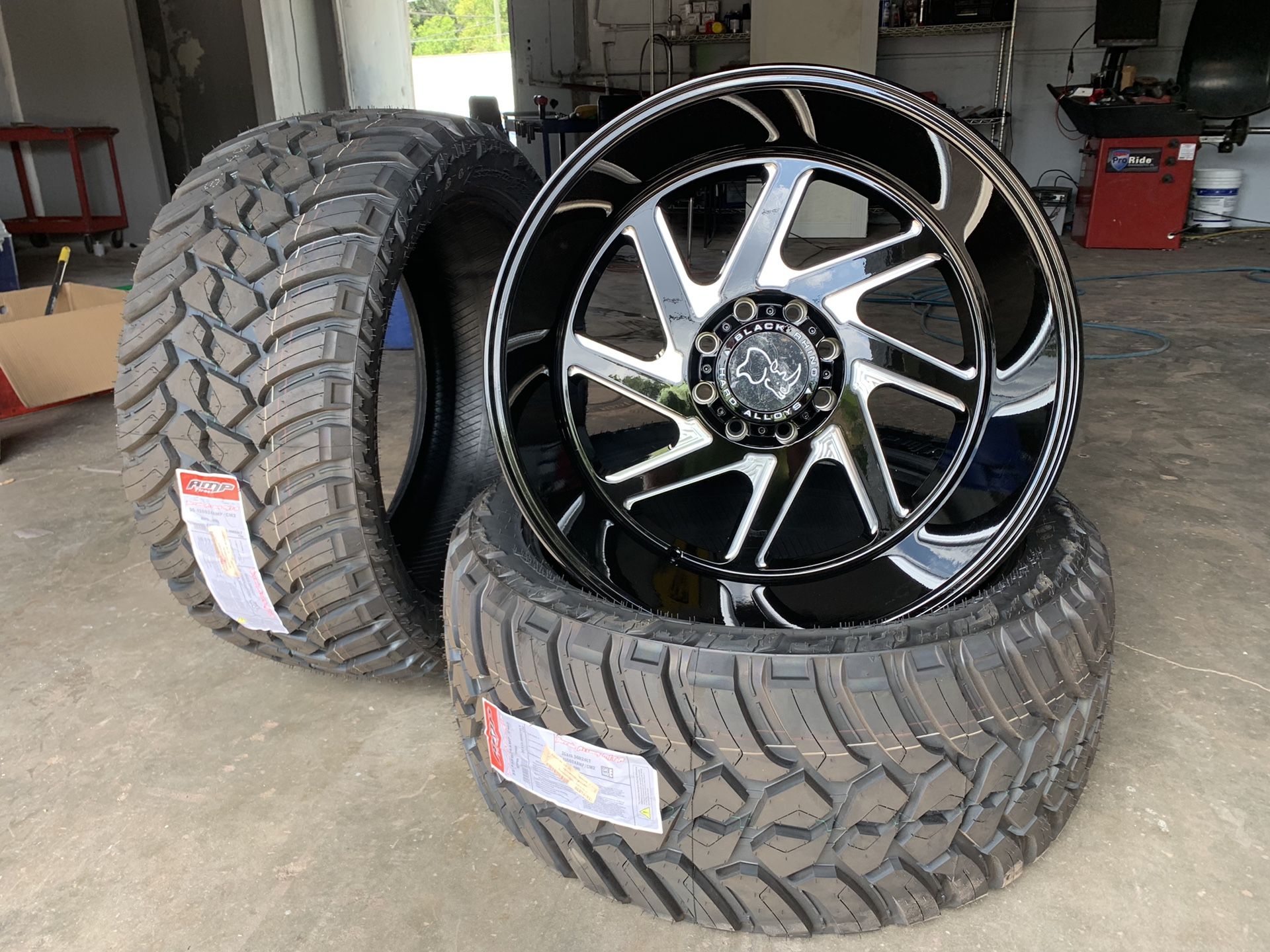 24x14 Black Rhino Swerve with 35x13.50r24 Amp MT tires