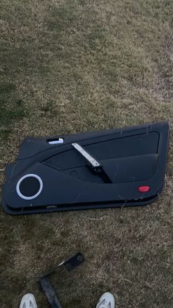 G35 coupe passenger door panel