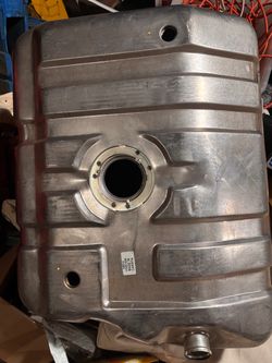 Fuel tank bundle