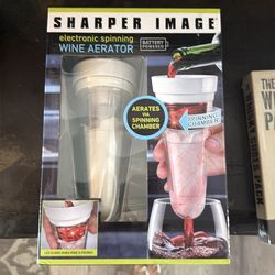 Wine aerator and whiskey cubes