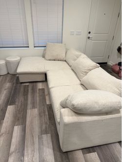 Living Spaces Cream / Light Beige Linen Sofa with Modular Chaise