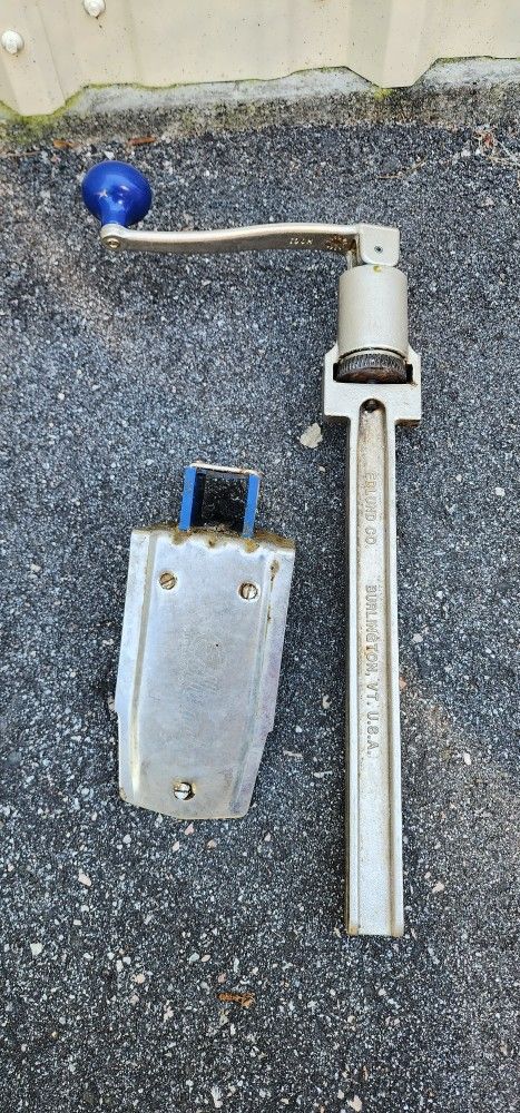 Commercial Can Opener