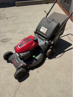 Honda HRN Gas Push Lawn Mower