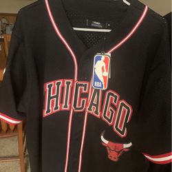 Bulls Baseball Jersey  XL With Tags