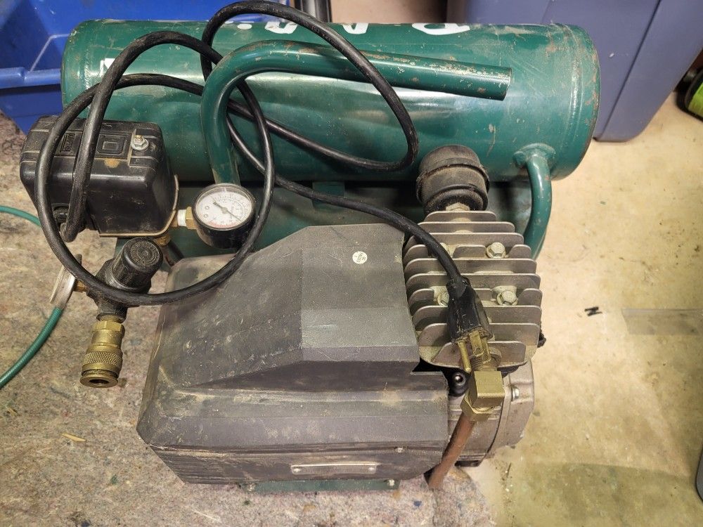 Rolair Compressor