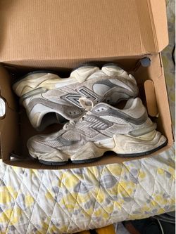 New Balance 9060 (Gray)