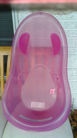 Baby bathtub