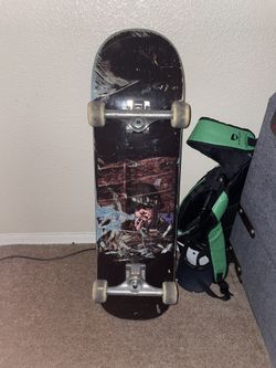 Skateboard size 8.5 