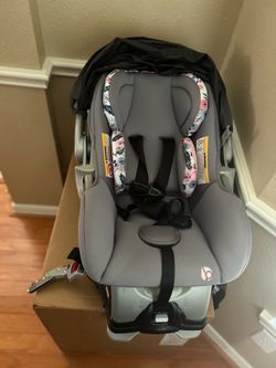 Car seat and stroller combo for baby girl