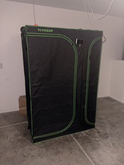 VIVOSUN Grow Tent