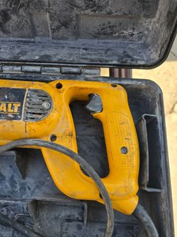 Saw dewalt