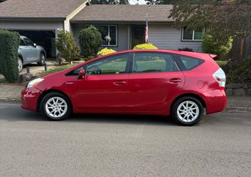 2013 Toyota Prius V