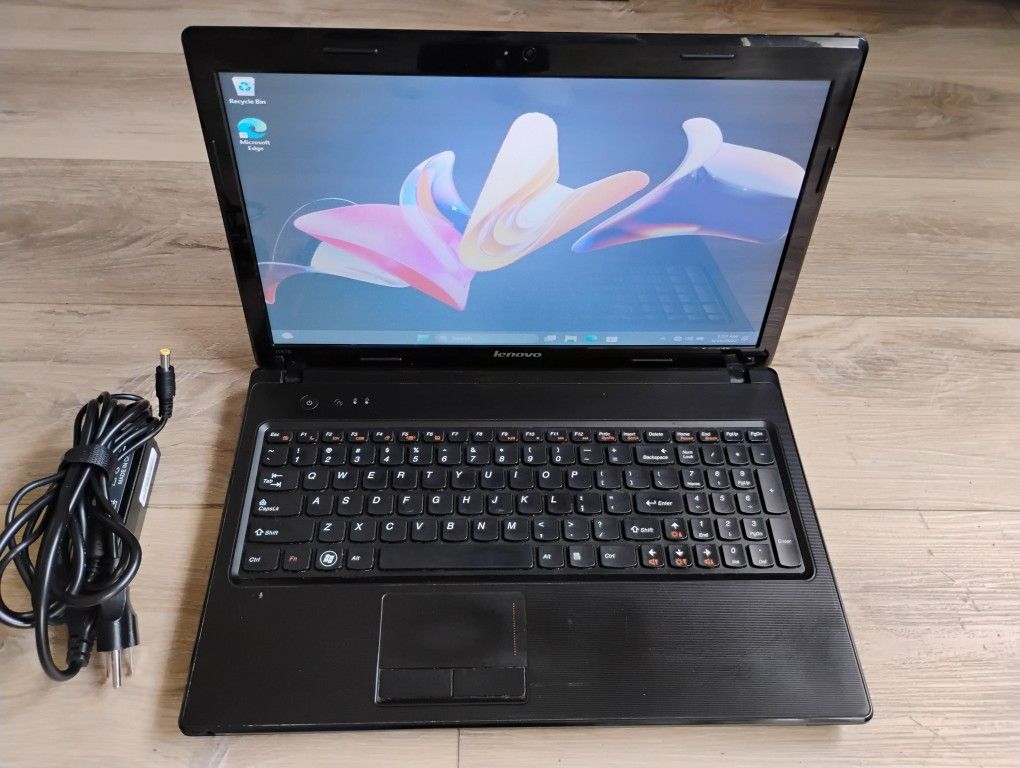 Lenovo G570 Laptop (Win 11 Pro)