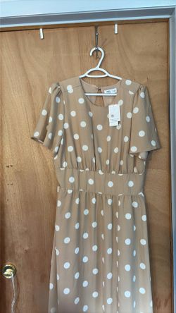 Beige n white open back dress