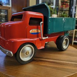 Vintage Truck. Large Dump Truck. Metal with Rubber Tires 