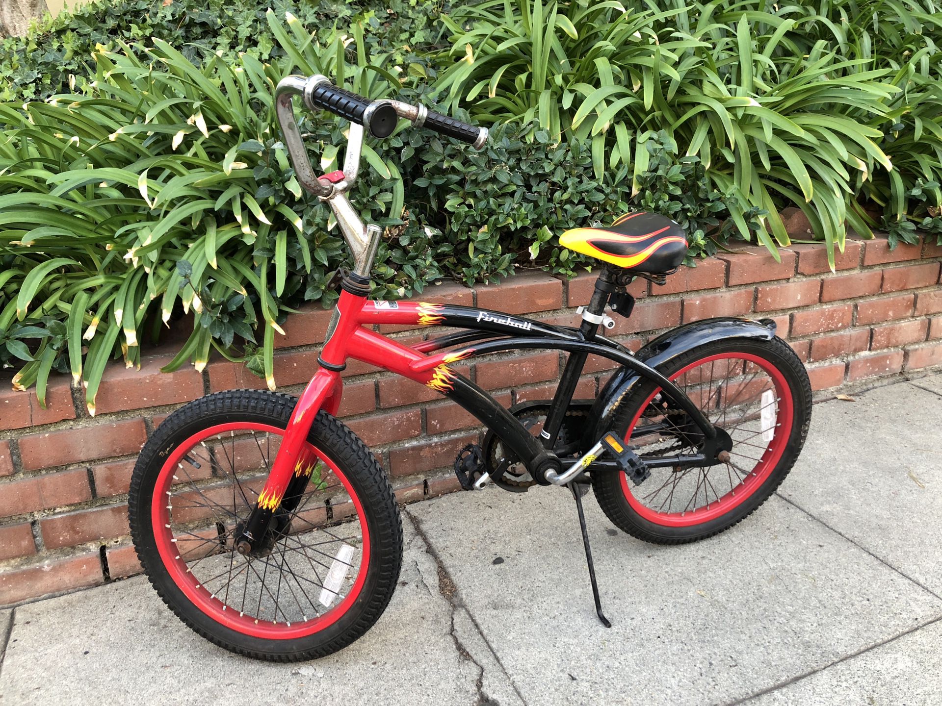Dyno Fireball Kruiser 18” Kid’s Bike