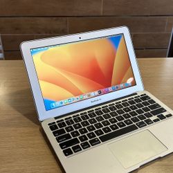 Apple MacBook Air 11” i5/4GB/128GB SSD $180