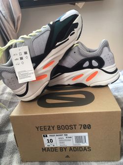 Yeezy 700 Wave Runner