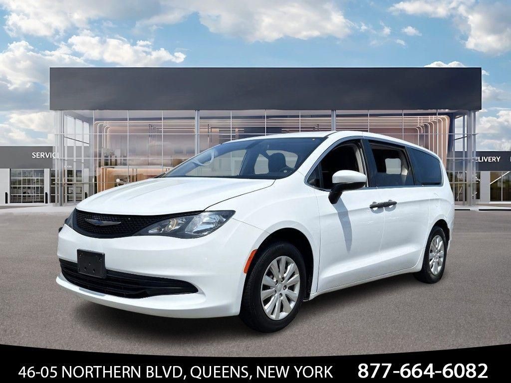 2020 Chrysler Voyager