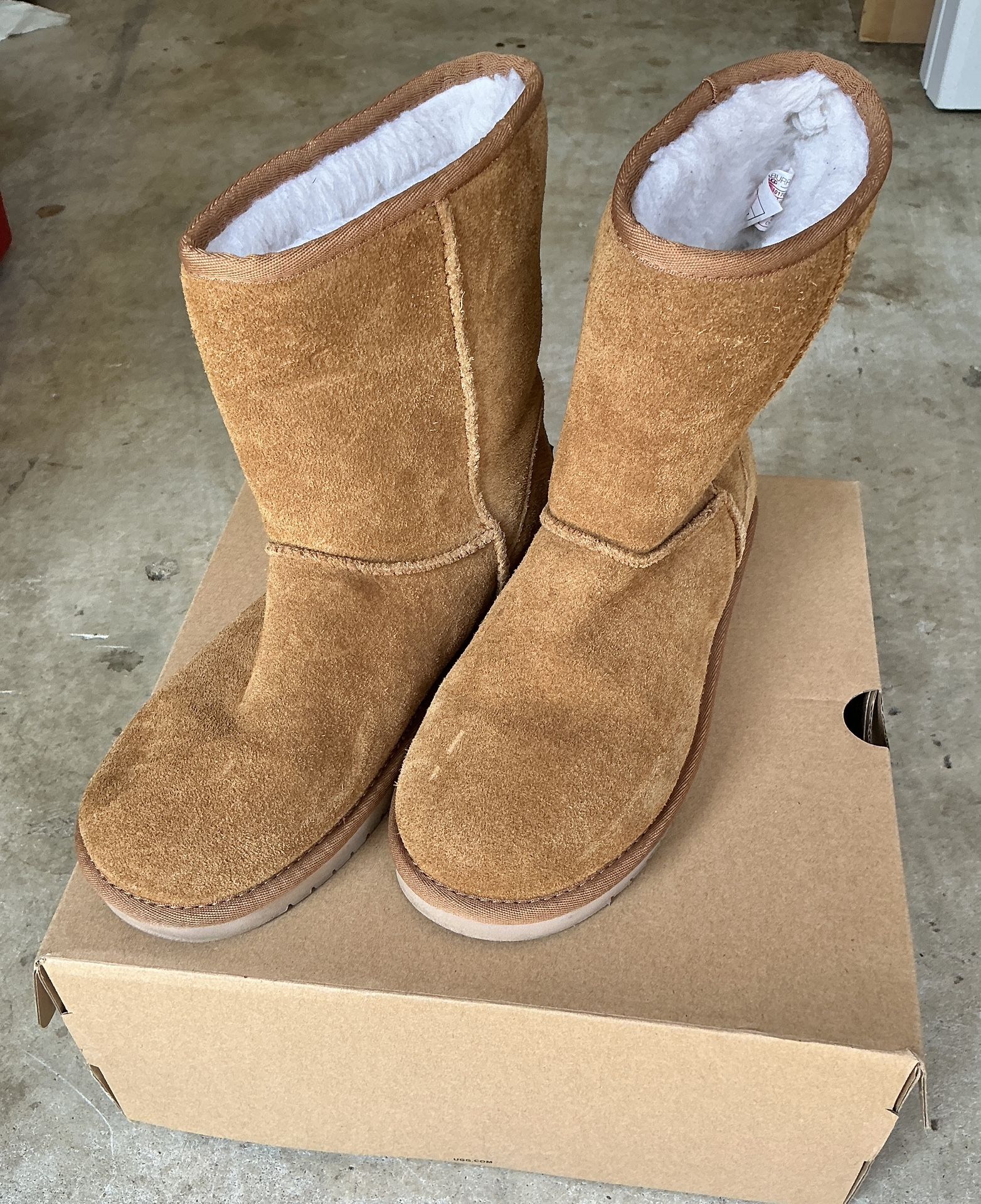 Koolaburra by UGG Women's Koola Short Chestnut Boots Womens Size 7