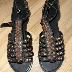 Topshop Gold Leather T-strap Sandals With Buckle