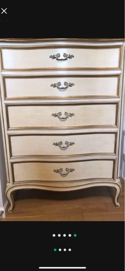 Real wood Shabby Chic 5 Drawer Dresser/ Chest