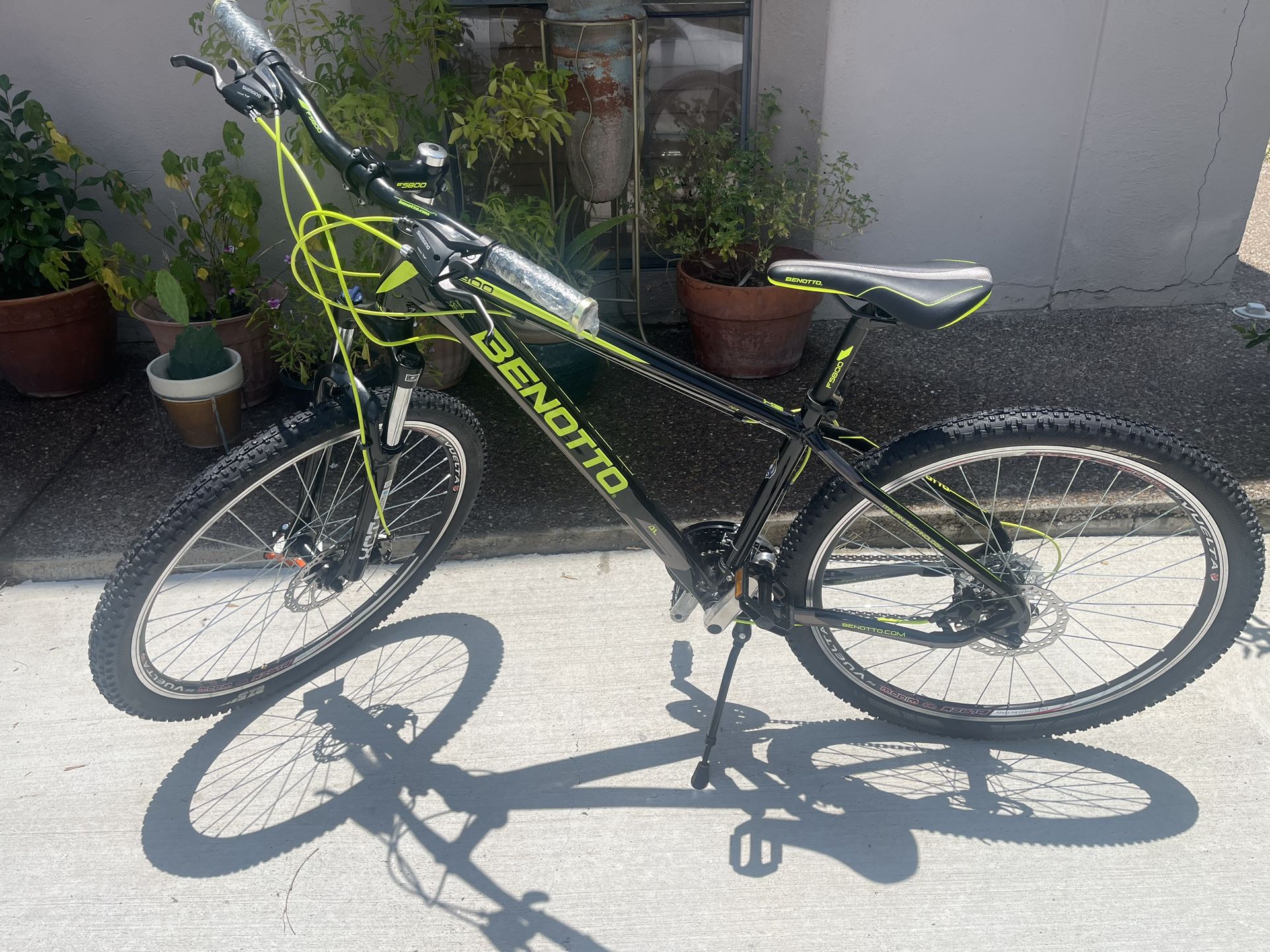 BENOTTO FS 800 MOUNTAIN BIKE