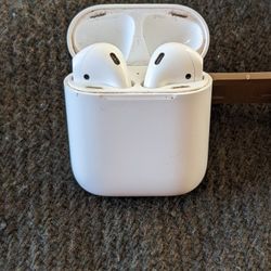Apple AirPods 