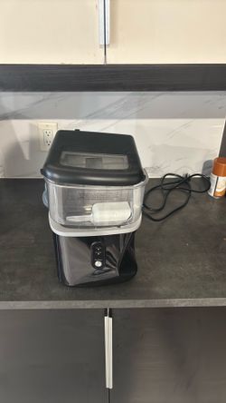 Ice maker