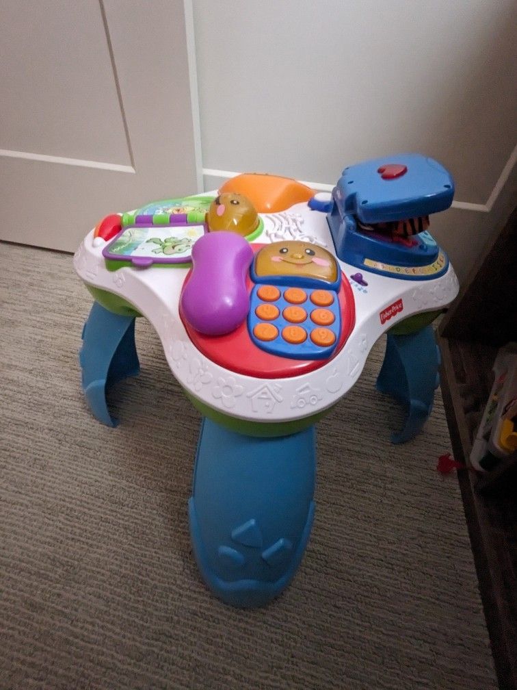 Fisher-Price Musica Activity Center