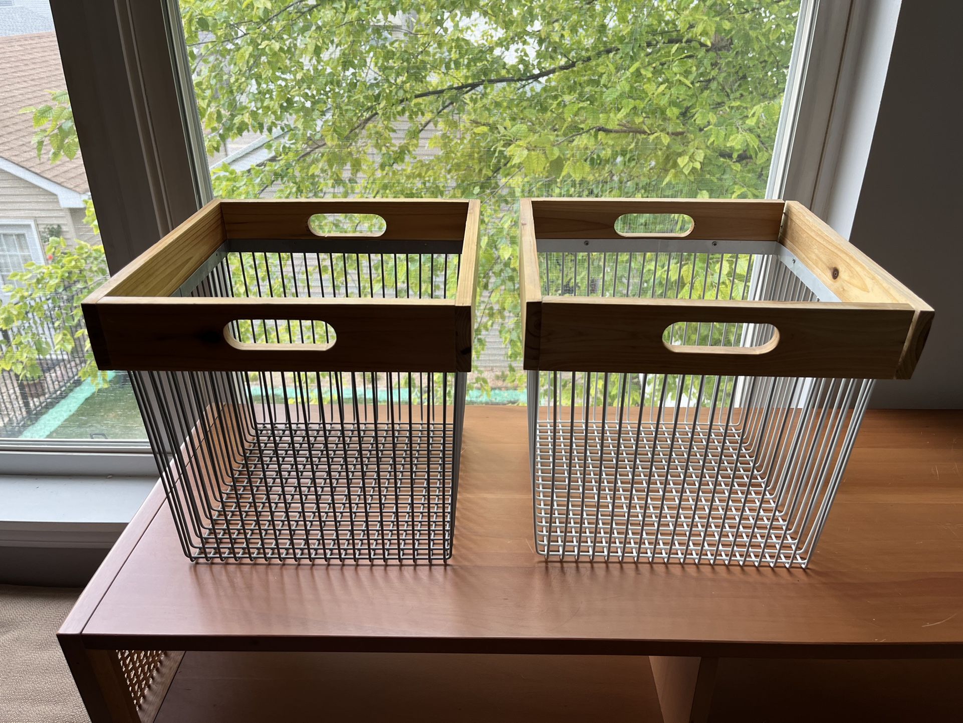 Set of 2 Wire Storage Bins - Crate & Barrel/Land of Nod