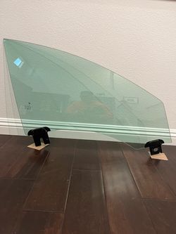 Tesla Model S front passenger side window