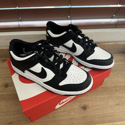 Nike Dunk “Panda’s”