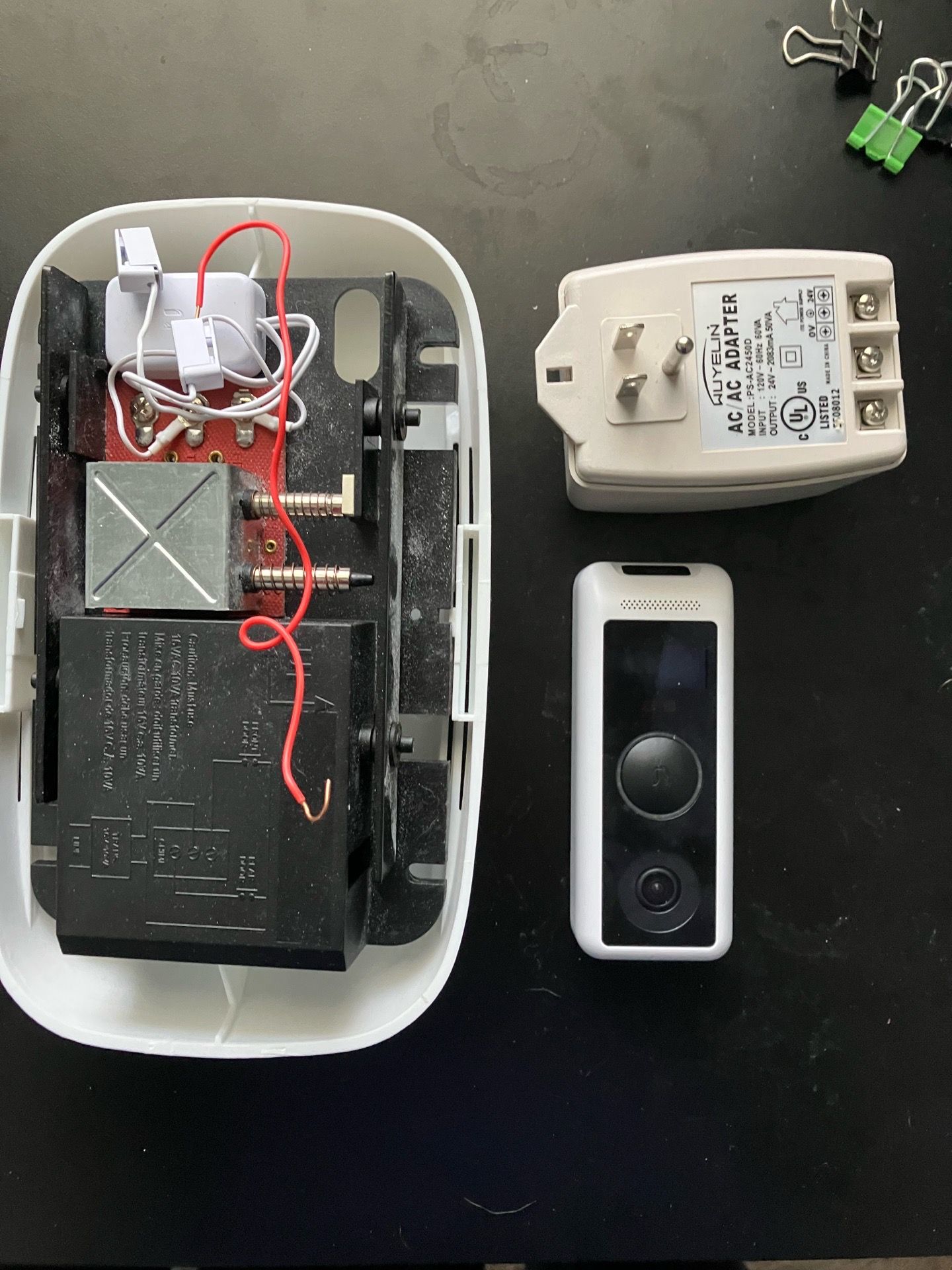Ubiquiti UniFi Protext Doorbell, with chime