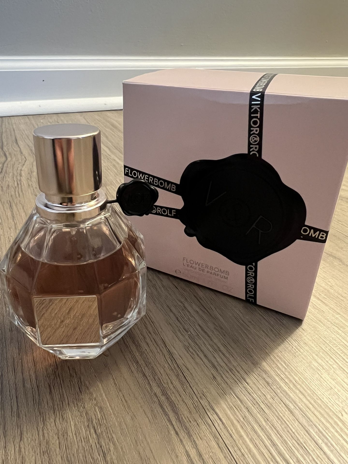 Victor&Rolf Flowerbomb Perfume 1.7oz