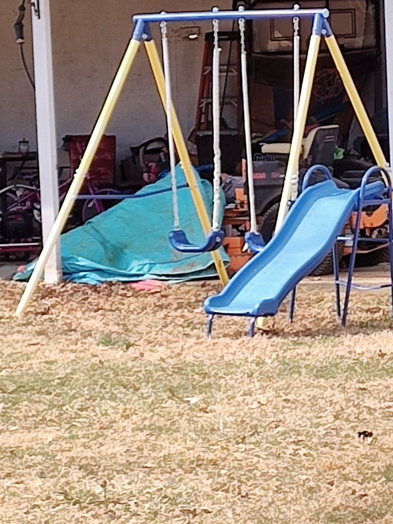 Swing Set For Up To 5 Year Olds