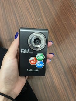 Samsung HD 10.0 Mega Pixels Camera 